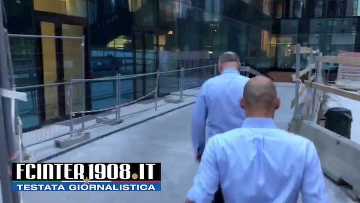 Mercato Inter, si lavora fino a tardi in sede: Zhang, Marotta e Ausilio usciti dopo le 23 