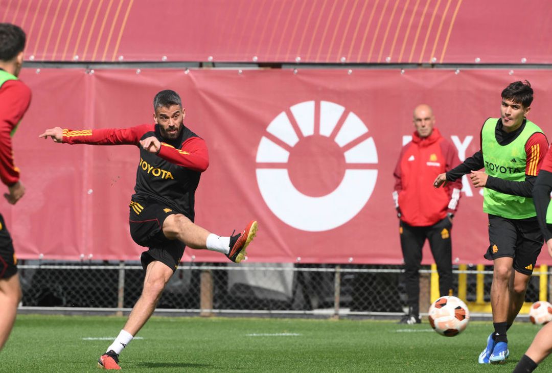 Roma, la ripresa degli allenamenti dopo la vittoria col Monza – FOTO GALLERY - immagine 9