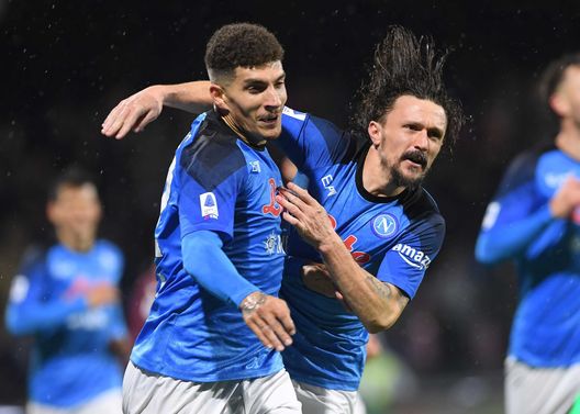 (Photo by SSC NAPOLI/SSC NAPOLI via Getty Images) FOTO Capitan Di Lorenzo celebra il cammino fatto fin qui: “50 su 57 e gol”- immagine 2