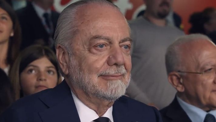 VIDEO De Laurentiis commosso a fine partita: le lacrime del patron azzurro - immagine 1