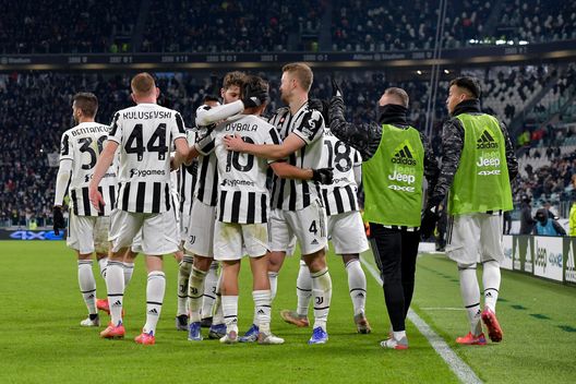 (Photo by Daniele Badolato - Juventus FC/Juventus FC via Getty Images) kulusevski juventus