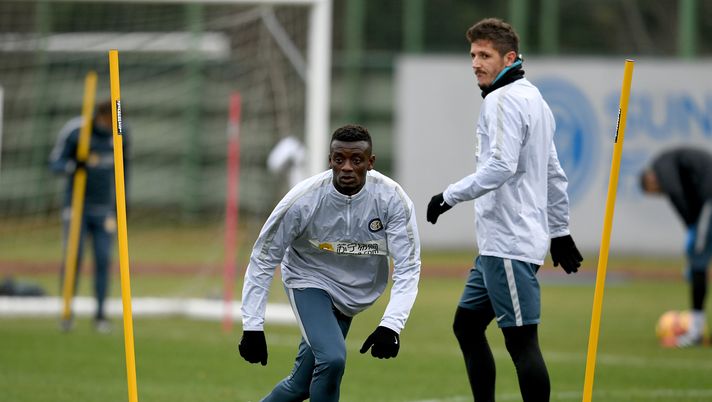 COMO, ITALY - DECEMBER 29: Assane Demoya Gnoukouri in action during a FC Internazionale training session at Suning Training Center at Appiano Gentile on December 29, 2016 in Como, Italy. (Photo by Claudio Villa - Inter/Inter via Getty Images) COMO, ITALY - DECEMBER 29: Assane Demoya Gnoukouri in action during a FC Internazionale training session at Suning Training Center at Appiano Gentile on December 29, 2016 in Como, Italy. (Photo by Claudio Villa - Inter/Inter via Getty Images)