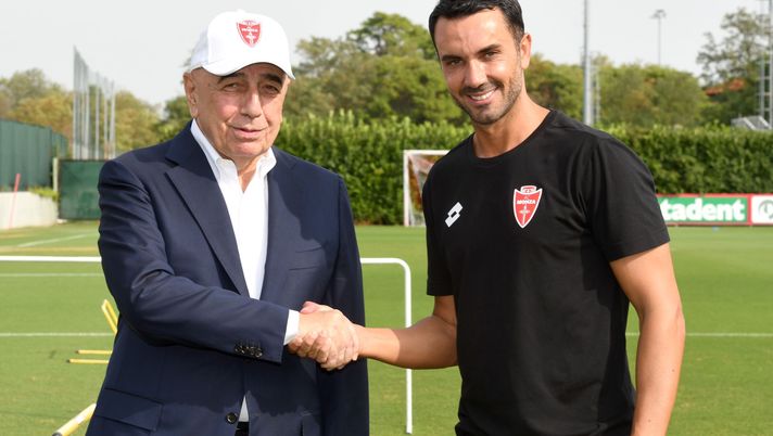 Il Monza presenta mister Palladino: “Inutili i discorsi etici, siamo ultimi quindi necessario un cambio” - immagine 1