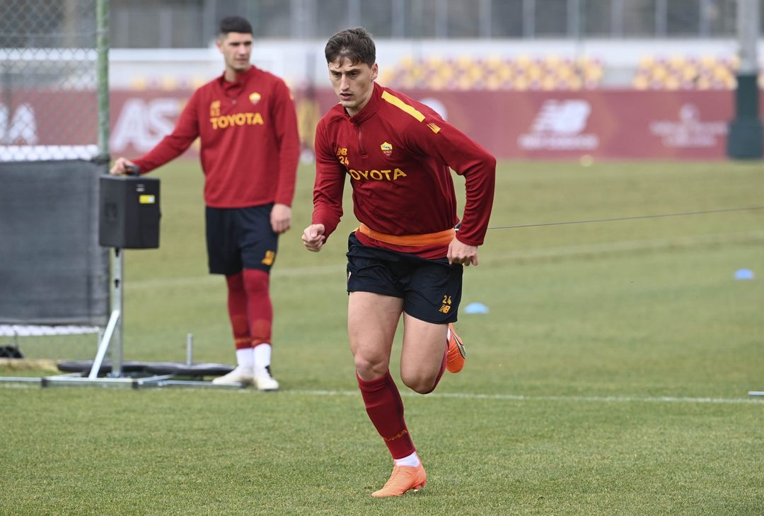 Roma, Pellegrini si allena in gruppo. Dybala a parte – FOTO GALLERY - immagine 9