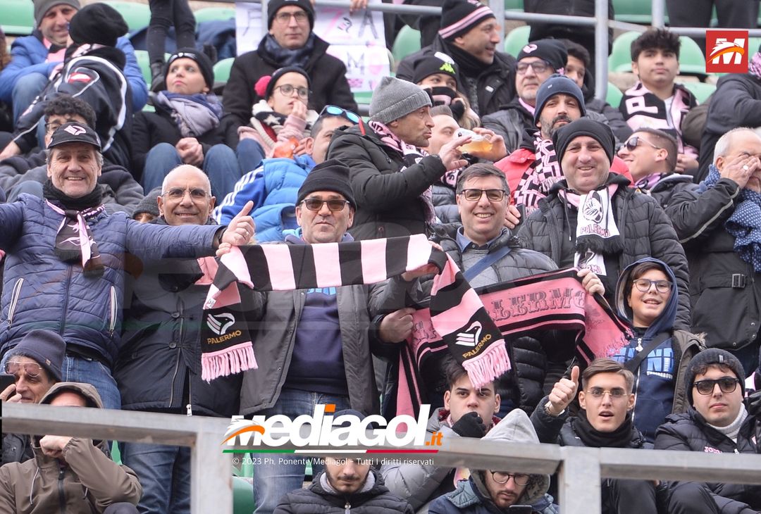 FOTOTIFO Palermo-Reggina 2-1, i tifosi allo Stadio “Renzo Barbera” (Gallery) - immagine 32