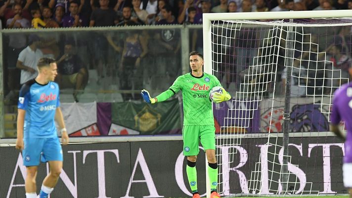 FLORENCE, ITALY - AUGUST 28: Alex Meret of Napoli during the Serie A match between ACF Fiorentina and SSC Napoli at Stadio Artemio Franchi on August 28, 2022 in Florence, Italy. (Photo by SSC NAPOLI/SSC NAPOLI via Getty Images) meret napoli