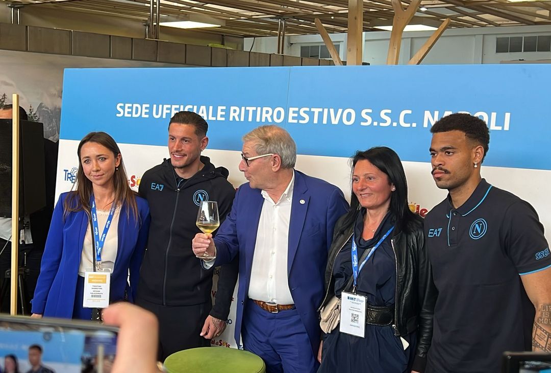 Come da tradizione la Val di Sole e il Trentino sono presenti a Napoli alla Borsa Mediterranea del Turismo alla Fiera d’Oltremare, per l’ormai tradizionale incontro con la stampa con la partecipazione di due calciatori del Napoli: Ngonge e Mazzocchi