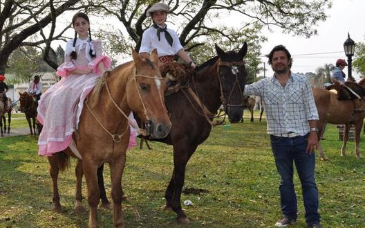 Oggi Pineda vive nei campi, a contatto con l'agricoltura e gli animali Oggi Pineda vive nei campi, a contatto con l'agricoltura e gli animali