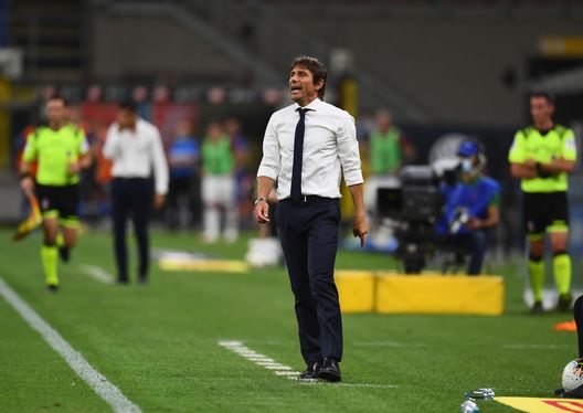 MILAN, ITALY - JULY 13: Head coach of FC Internazionale Antonio Conte reacts during the Serie A match between FC Internazionale and Torino FC at Stadio Giuseppe Meazza on July 13, 2020 in Milan, Italy. (Photo by Claudio Villa - Inter/Inter via Getty Images) MILAN, ITALY - JULY 13: Head coach of FC Internazionale Antonio Conte reacts during the Serie A match between FC Internazionale and Torino FC at Stadio Giuseppe Meazza on July 13, 2020 in Milan, Italy. (Photo by Claudio Villa - Inter/Inter via Getty Images)