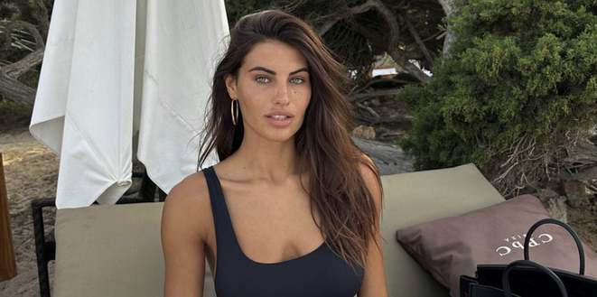 Lady Pellegri confessa ai suoi fan: “Rifatto il seno a 19 anni. Tornassi indietro…” Lady Pellegri confessa ai suoi fan: “Rifatto il seno a 19 anni. Tornassi indietro…” - immagine 1