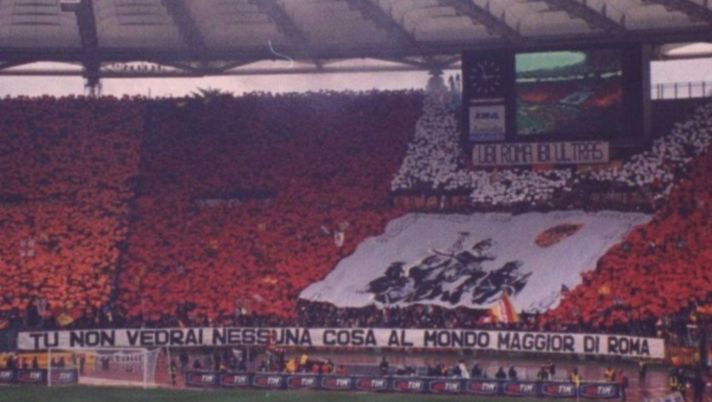 La coreografia del derby di Roma del 1999 La coreografia del derby di Roma del 1999