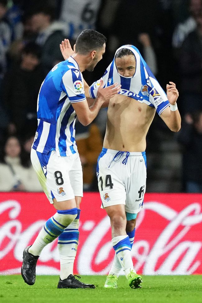 (Photo by Juan Manuel Serrano Arce/Getty Images) Il Kubo colpisce ancora: gol e derby ok per il primo giapponese della storia della Real Sociedad- immagine 2