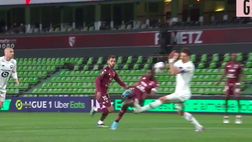 VIDEO Calciomercato Milan, Maignan salva il Lille: che parata contro il Metz!