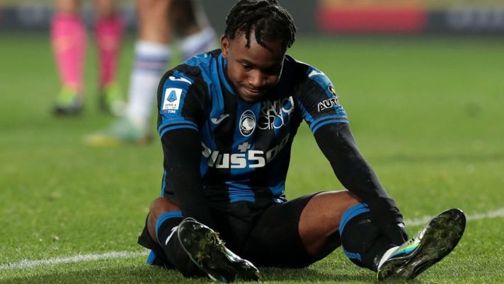 BERGAMO, ITALY - JANUARY 28: Ademola Lookman of Atalanta BC reacts during the Serie A match between Atalanta BC and UC Sampdoria at Gewiss Stadium on January 28, 2023 in Bergamo, Italy. (Photo by Emilio Andreoli/Getty Images) Atalanta, dall’attesa per gli esami di Boga a Lookman e Hojlund: le novità dal campo - immagine 1
