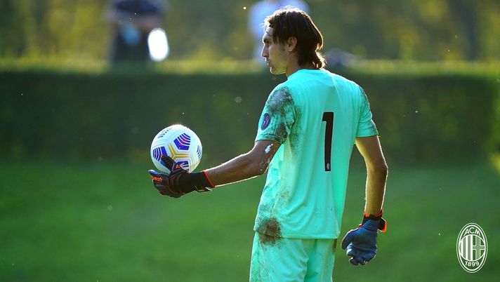 Ciprian Tatarusanu, portiere del Milan (credits: acmilan.com) 