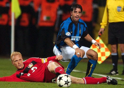 LEVERKUSEN, GERMANY - MARCH 19:  Champions League 02/03, Leverkusen; Bayer 04 Leverkusen - Inter Mailand; Carsten RAMELOW/Leverkusen, Francesco COCO/Mailand  (Photo by Christof Koepsel/Bongarts/Getty Images) 