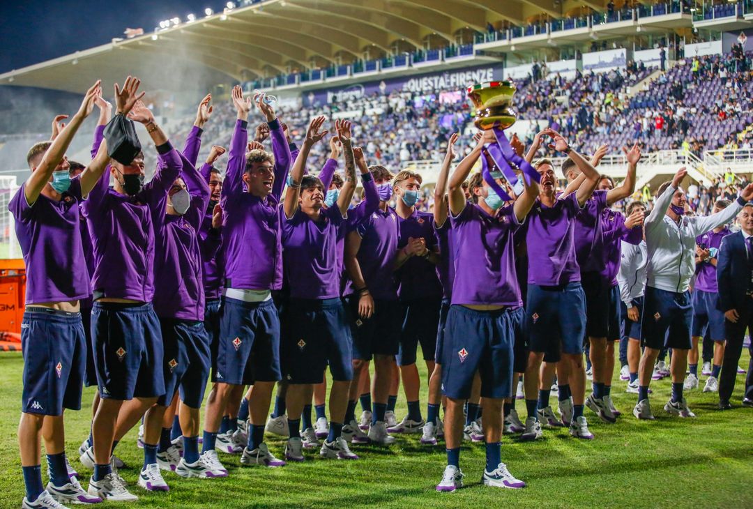  GERMOGLI PH: 28 AGOSTO 2021 FIRENZE STADIO ARTEMIO FRANCHI SERIE A FIORENTINA VS TORINO NELLA FOTO LA FIORENTINA PRIMAVERA SFILA CON LA COPPA 