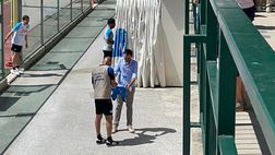 VIDEO Spalletti firma magliette e scherza con i tifosi a fine allenamento