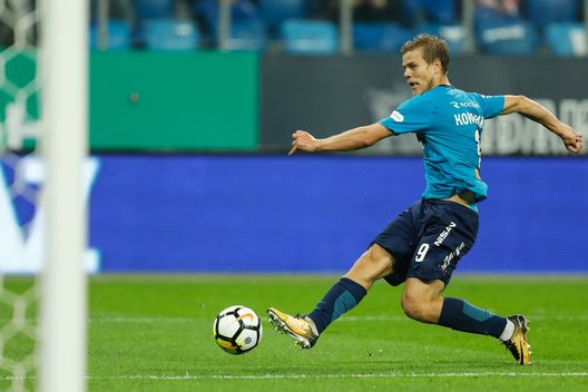 SAINT PETERSBURG, RUSSIA - AUGUST 06: Aleksandr Kokorin of FC Zenit Saint Petersburg scores a goal during the Russian Football League match between FC Zenit St. Petersburg and FC Spartak Moscow at Saint Petersburg Stadium on August 6, 2017 in Saint Petersburg, Russia. (Photo by Epsilon/Getty Images) SAINT PETERSBURG, RUSSIA - AUGUST 06: Aleksandr Kokorin of FC Zenit Saint Petersburg scores a goal during the Russian Football League match between FC Zenit St. Petersburg and FC Spartak Moscow at Saint Petersburg Stadium on August 6, 2017 in Saint Petersburg, Russia. (Photo by Epsilon/Getty Images)