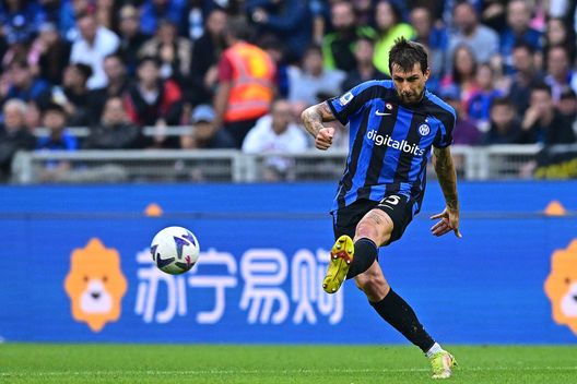 Acerbi, parole da leader: fondamentale dentro e fuori dal campo, merita la conferma- immagine 3