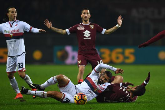 TURIN, ITALY - DECEMBER 22: Iago Falque (R) of FC Torino is tackled by Tomas Rincon of Genoa CFC during the Serie A match between FC Torino and Genoa CFC at Stadio Olimpico di Torino on December 22, 2016 in Turin, Italy. (Photo by Valerio Pennicino/Getty Images) TURIN, ITALY - DECEMBER 22: Iago Falque (R) of FC Torino is tackled by Tomas Rincon of Genoa CFC during the Serie A match between FC Torino and Genoa CFC at Stadio Olimpico di Torino on December 22, 2016 in Turin, Italy. (Photo by Valerio Pennicino/Getty Images)