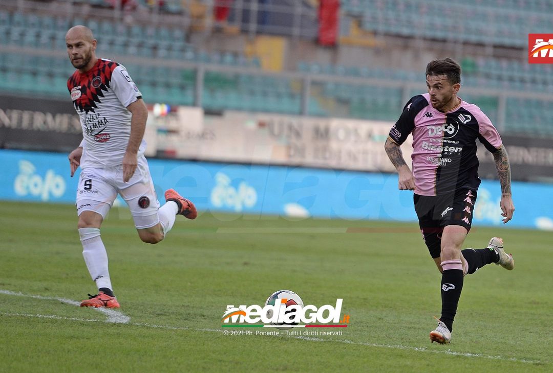FOTO Palermo – Foggia 3-0, Serie C Gir. C 2021/22 - immagine 35