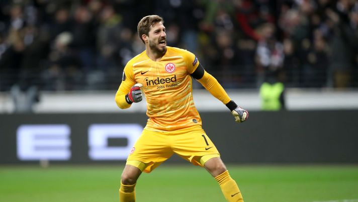 FRANKFURT AM MAIN, GERMANY - FEBRUARY 20: Kevin Trapp of Eintracht Frankfurt celebrates after his team score their second goal during the UEFA Europa League round of 32 first leg match between Eintracht Frankfurt and RB Salzburg at Commerzbank Arena on February 20, 2020 in Frankfurt am Main, Germany. (Photo by Alex Grimm/Bongarts/Getty Images) FRANKFURT AM MAIN, GERMANY - FEBRUARY 20: Kevin Trapp of Eintracht Frankfurt celebrates after his team score their second goal during the UEFA Europa League round of 32 first leg match between Eintracht Frankfurt and RB Salzburg at Commerzbank Arena on February 20, 2020 in Frankfurt am Main, Germany. (Photo by Alex Grimm/Bongarts/Getty Images)