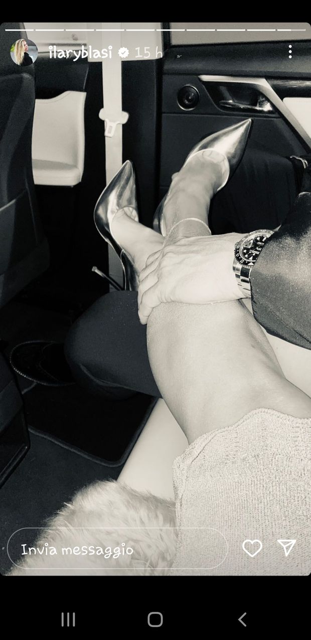 Ilary Blasi a Parigi. Per la prima volta parla del nuovo fidanzato con un dettaglio- immagine 2