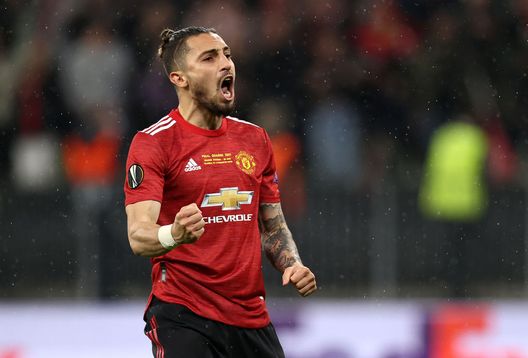  GDANSK, POLAND - MAY 26: Alex Telles of Manchester United celebrates scoring their team's second penalty in the penalty shoot out during the UEFA Europa League Final between Villarreal CF and Manchester United at Gdansk Arena on May 26, 2021 in Gdansk, Poland. (Photo by Maja Hitij/Getty Images) 