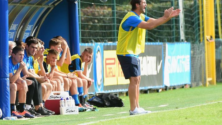 Under 18, l’Inter di Chivu vince il derby: 2-0 al Milan, primo posto blindato Under 18, l’Inter di Chivu vince il derby: 2-0 al Milan, primo posto blindato