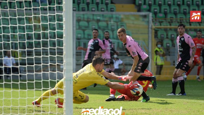 Palermo, guaio Pelagotti: il numero 1 sotto i ferri, Baldini si affida a Massolo  palermo