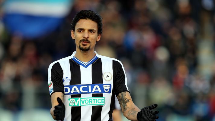EMPOLI, ITALY - JANUARY 22: Dalbelo Felipe of Udinese Calcio reacts during the Serie A match between Empoli FC and Udinese Calcio at Stadio Carlo Castellani on January 22, 2017 in Empoli, Italy.  (Photo by Gabriele Maltinti/Getty Images) 