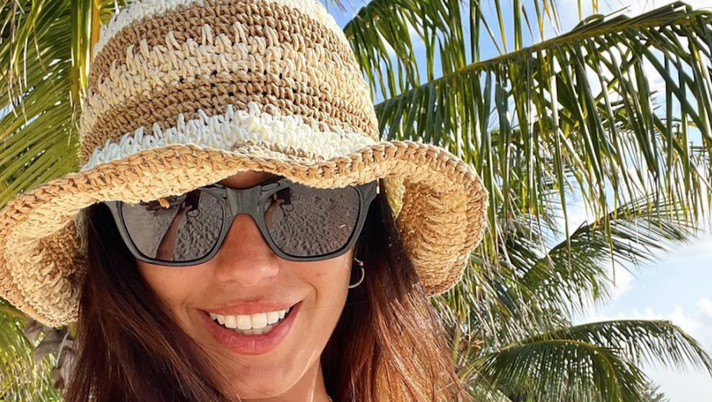 Federica Nargi, décolleté super in bikini. Lady Matri saluta il suo 2021 Federica Nargi, décolleté super in bikini. Lady Matri saluta il suo 2021