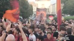 VIDEO Roma, che entusiasmo per l’ex Palermo Dybala: tifosi giallorossi in delirio