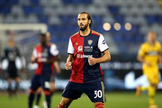 Cagliari Pavoletti (getty images) Cagliari Pavoletti (getty images)