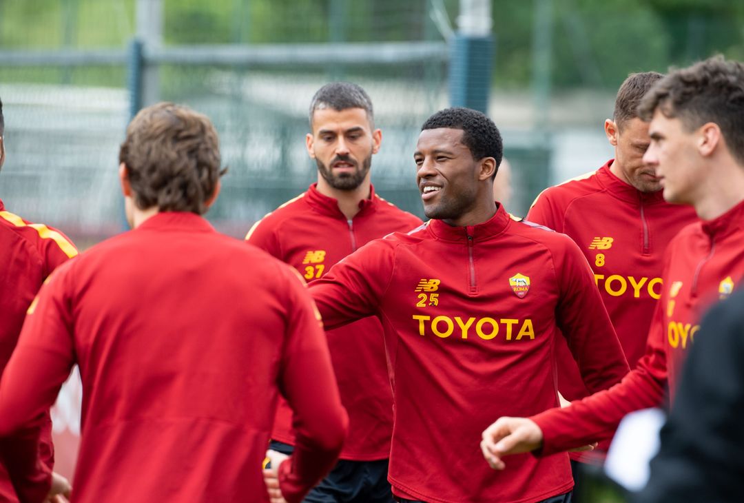 Roma, rifinitura in vista del Leverkusen: ci sono Dybala e Wijnaldum – FOTO GALLERY - immagine 5