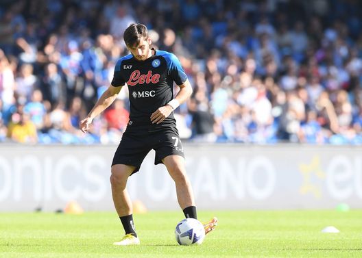 (Photo by SSC NAPOLI via Getty Images) kvaratskhelia napoli