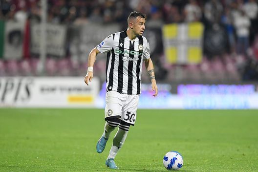 SALERNO, ITALY - MAY 22: Ilija Nestorovski of Udinese Calcio during the Serie A match between US Salernitana and Udinese Calcio at Stadio Arechi on May 22, 2022 in Salerno, Italy. (Photo by Francesco Pecoraro/Getty Images) VIDEO Napoli-Udinese 3-1, Nestorovski riapre la sfida con un tiro al volo - immagine 1