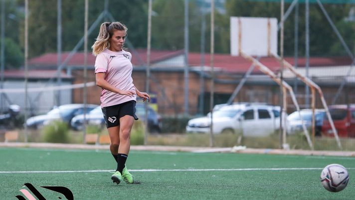 Palermo Women, le sorelle del gol: Noemi con Sofia e Ilenia Viscuso in maglia rosa 