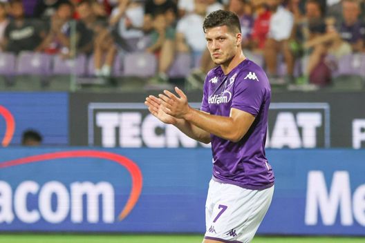 GERMOGLI PH: 28 AGOST0 2022 FIRENZE STADIO ARTEMIO FRANCHI CAMPIONATO SERIE A 2022 - 2023 FIORENTINA VS NAPOLI NELLA FOTO jovic Il paradosso viola: numeri da grande ma tanta sterilità sotto porta- immagine 2