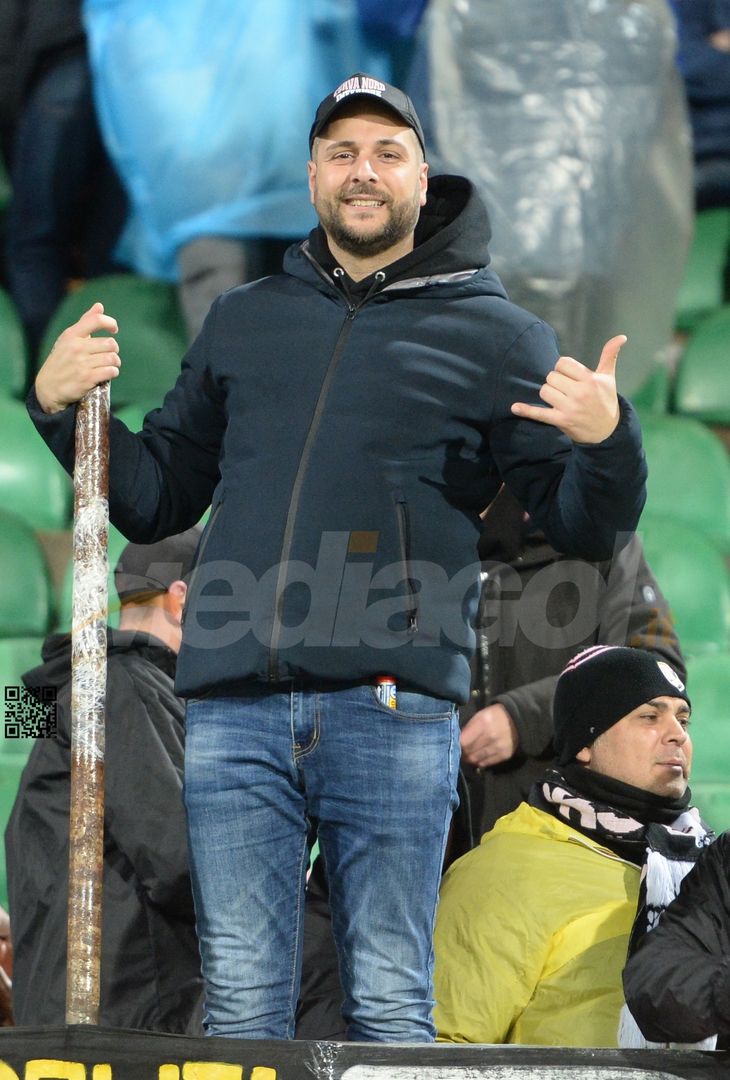 FOTOTIFO Palermo-Ternana 0-0, gli scatti ai tifosi al “Renzo Barbera” (Gallery) - immagine 12
