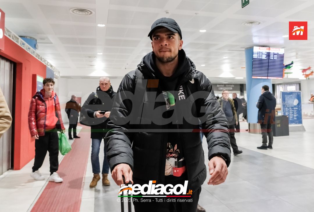FOTO PALERMO, Aurelio arriva all’aeroporto Falcone e Borsellino di Palermo (Gallery) - immagine 18