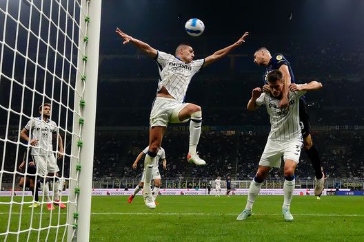 Inter-Atalanta, momento del rigore per i nerazzurri. Inter-Atalanta, momento del rigore per i nerazzurri.
