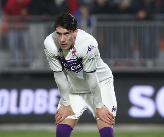 VENICE, ITALY - OCTOBER 18: Dusan Vlahovic of Fiorentina during the Serie A match between Venezia FC and ACF Fiorentina at Stadio Pier Luigi Penzo on October 18, 2021 in Venice, Italy. (Photo by Maurizio Lagana/Getty Images) VENICE, ITALY - OCTOBER 18: Dusan Vlahovic of Fiorentina during the Serie A match between Venezia FC and ACF Fiorentina at Stadio Pier Luigi Penzo on October 18, 2021 in Venice, Italy. (Photo by Maurizio Lagana/Getty Images)