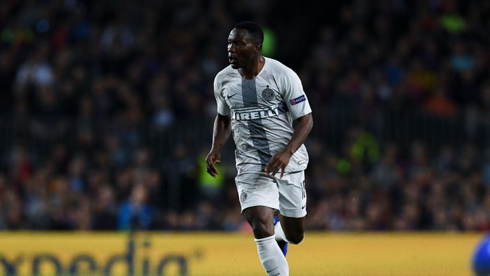 BARCELONA, SPAIN - OCTOBER 24: Kwadwo Asamoah of FC Internazionale runs with the ball during the Group B match of the UEFA Champions League between FC Barcelona and FC Internazionale at Camp Nou on October 24, 2018 in Barcelona, Spain. (Photo by David Ramos/Getty Images) BARCELONA, SPAIN - OCTOBER 24: Kwadwo Asamoah of FC Internazionale runs with the ball during the Group B match of the UEFA Champions League between FC Barcelona and FC Internazionale at Camp Nou on October 24, 2018 in Barcelona, Spain. (Photo by David Ramos/Getty Images)