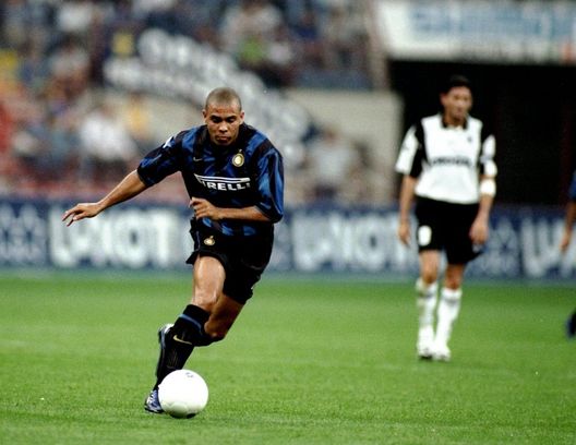 Getty Images Thuram: “Ronaldo il più forte. Al Barça c’era un giocatore che chiudevano nella sala…”- immagine 2