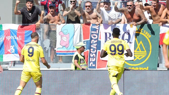 LA SPEZIA, ITALY - SEPTEMBER 04: Marko Arnautovic of Bologna FC celebrates after scoring a goal during the Serie A match between Spezia Calcio and Bologna FC at Stadio Alberto Picco on September 4, 2022 in La Spezia, Italy. (Photo by Gabriele Maltinti/Getty Images) Thiago Motta a Bologna…in tribuna: intanto Vigiani cambia modulo con i viola - immagine 1
