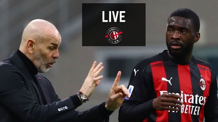 Stefano Pioli, tecnico dell'AC Milan, e Fikayo Tomori, difensore rossonero, parlano in conferenza stampa alla vigilia di Manchester United-Milan di Europa League | News (credits: Getty Images) 