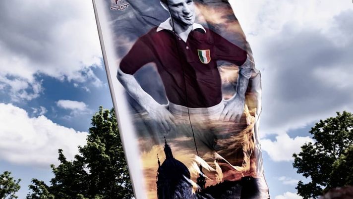 Valentino Mazzola, idoio in campo e uomo alla mano nella vita di tutti i giorni Valentino Mazzola, idoio in campo e uomo alla mano nella vita di tutti i giorni