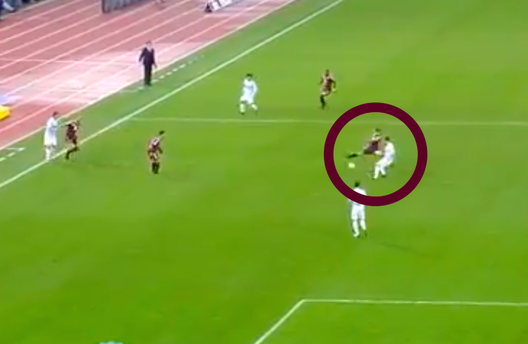 Il gol del raddoppio di Rincon nasce dallo stesso centrocampista venezuelano, che recupera palla in mediana e dà il la all'azione personale 